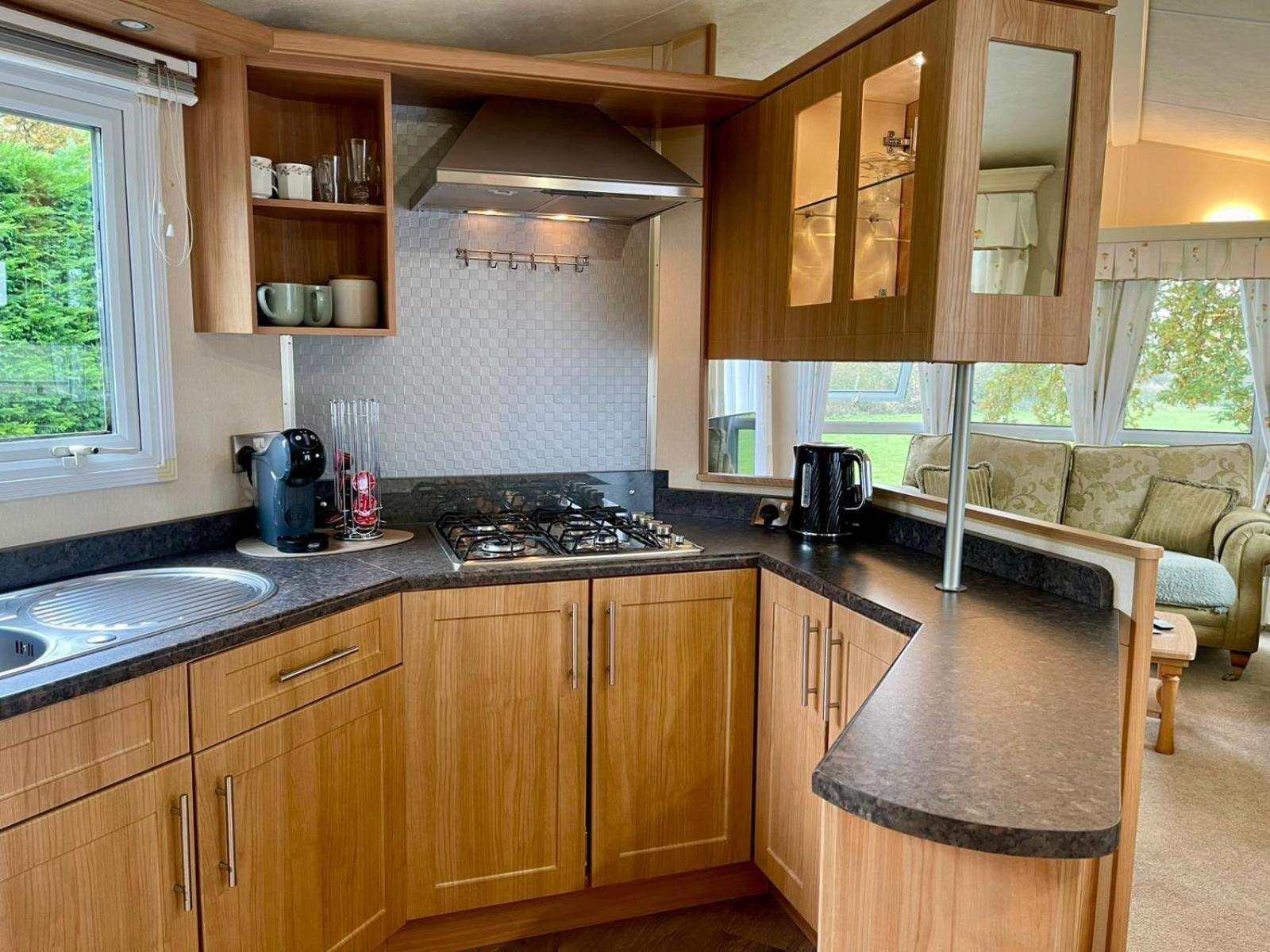Severnside Boat And Caravan Park Gloucestershire - Caravan 1 Deerhurst Екстериор снимка